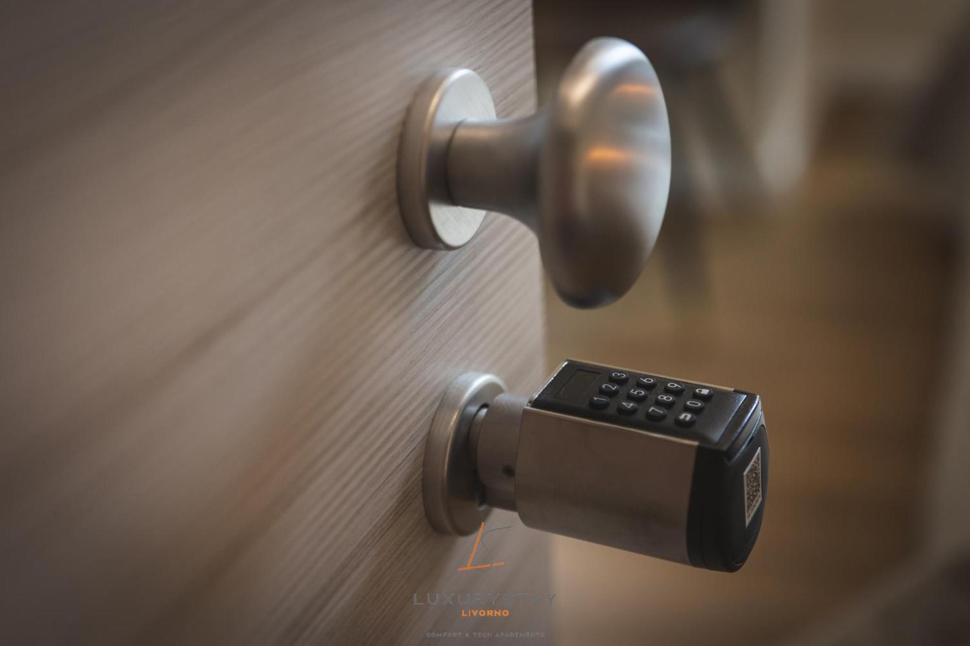 Livornoluxurystay Екстер'єр фото